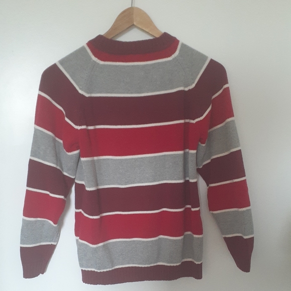 Sweater - Picture 3 of 4